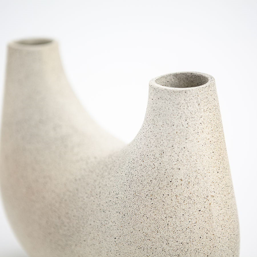 Vază BY-BOO MOMO SMALL albă, dimensiuni 31 x 13 x 23 cm