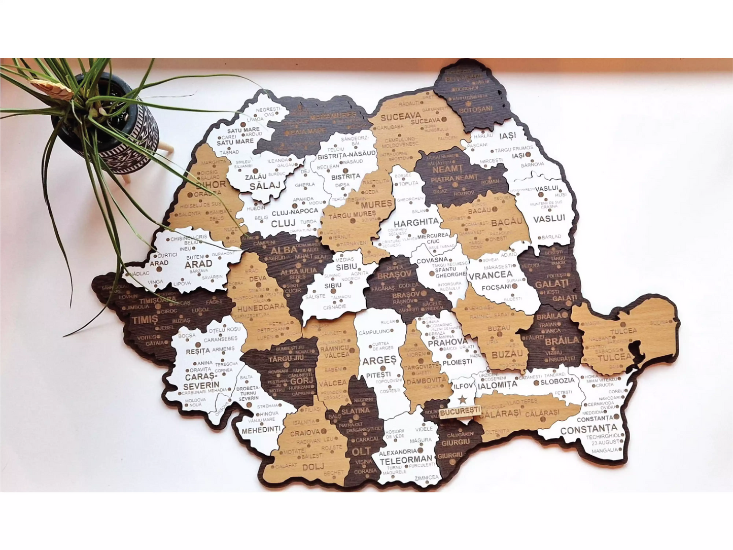 Hartă 3D Județe România - Decorațiune Perete Puzzle Fibre Lemn