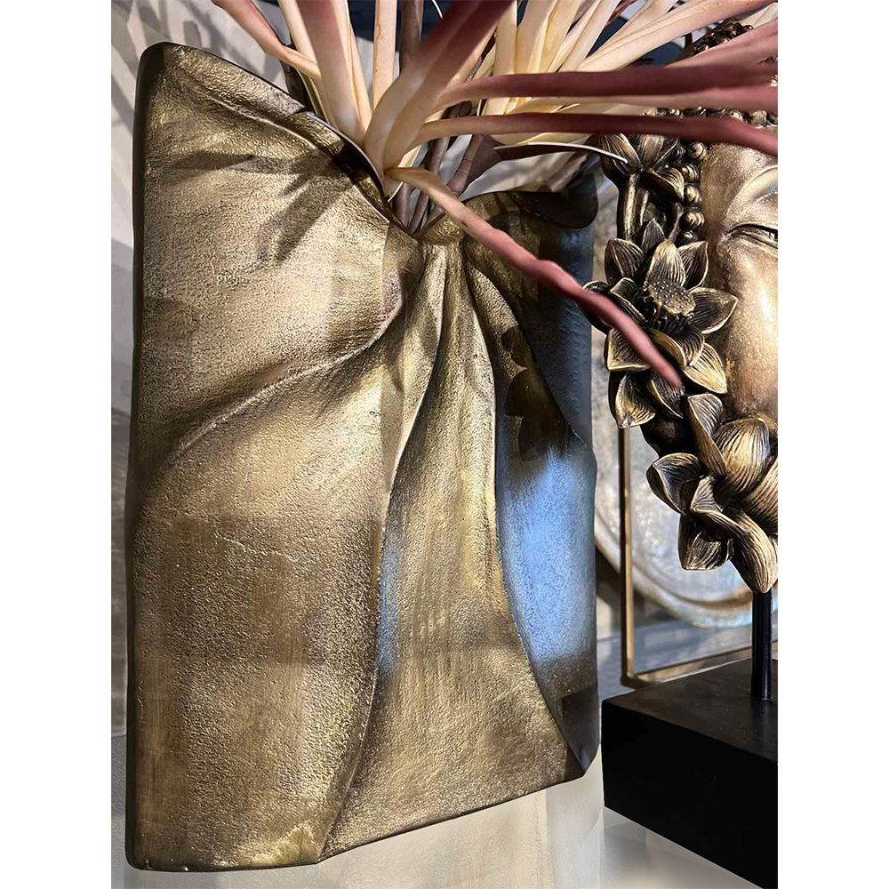 Vază decorativă TAMONA A din aluminiu, finisaj auriu antic, 23 x 8 x 30 cm