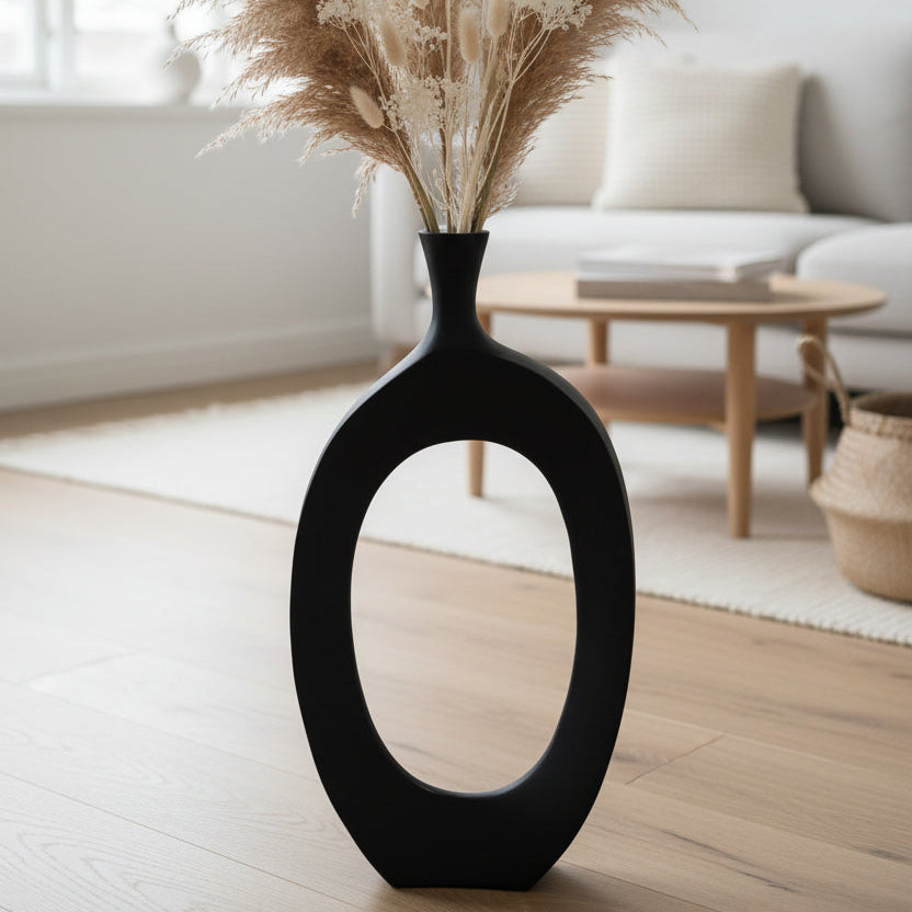 Vază decorativă NALENA din aluminiu negru mat, 28 x 5 x 61 cm