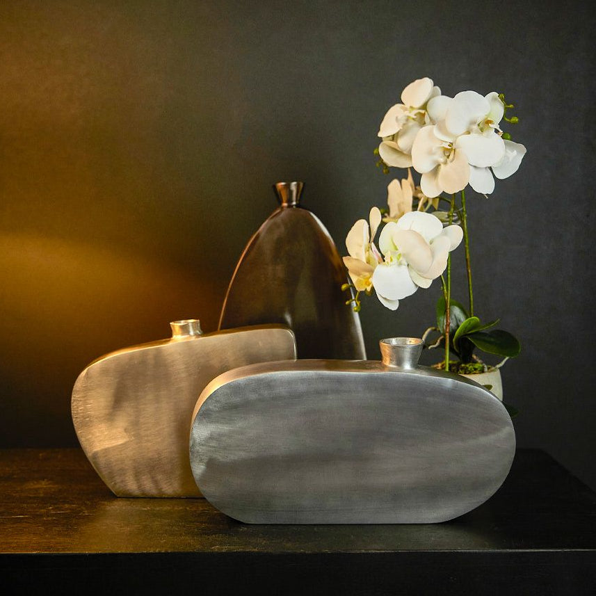 Vază decorativă ORNIA A din aluminiu, dimensiuni 29 x 5 x 21 cm