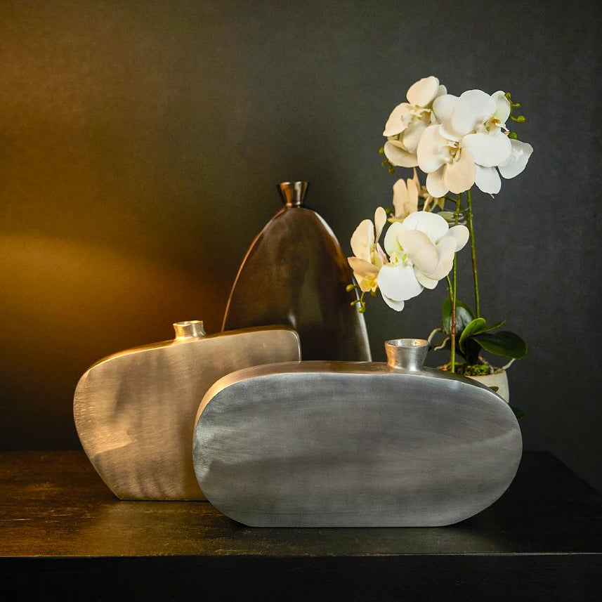Vază decorativă ORNIA B din aluminiu, 38 x 5 x 23 cm