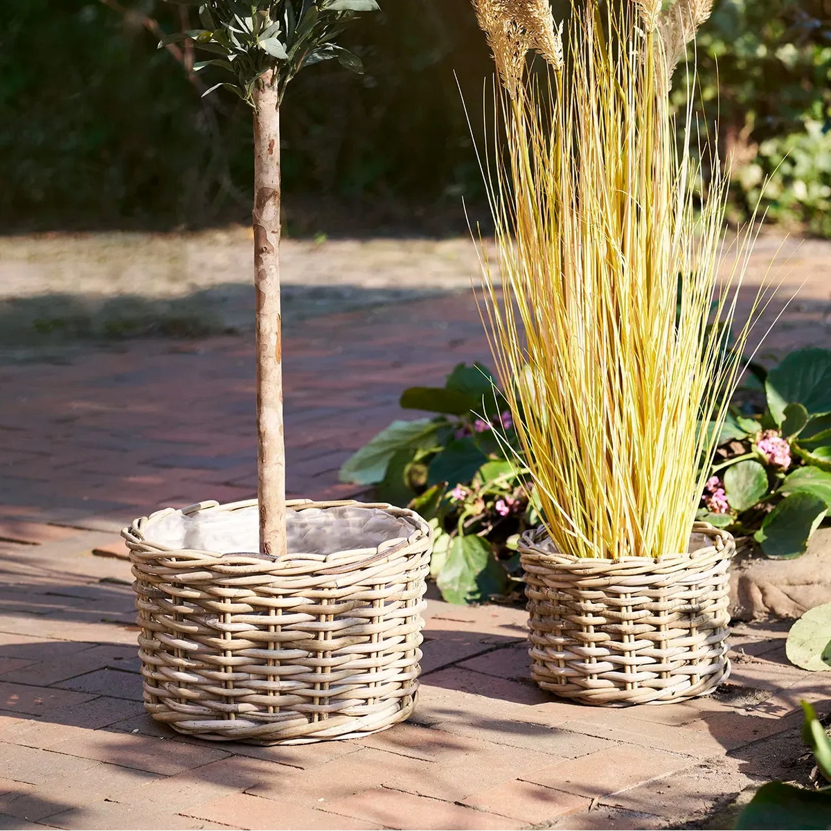 Set 2 coșuri decorative CORLIRA din ratan, culoare naturală, 27/35 x 27/35 x 18/22 cm