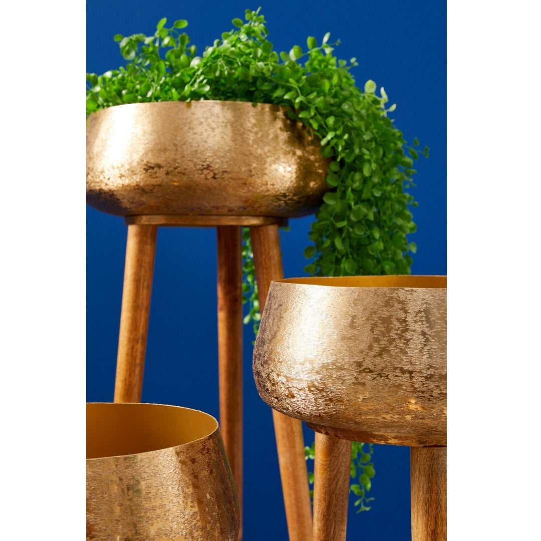 Set suporturi ghivece VARANASI GOLD din aluminiu, picioare lemn de mango, 31-37,5 cm