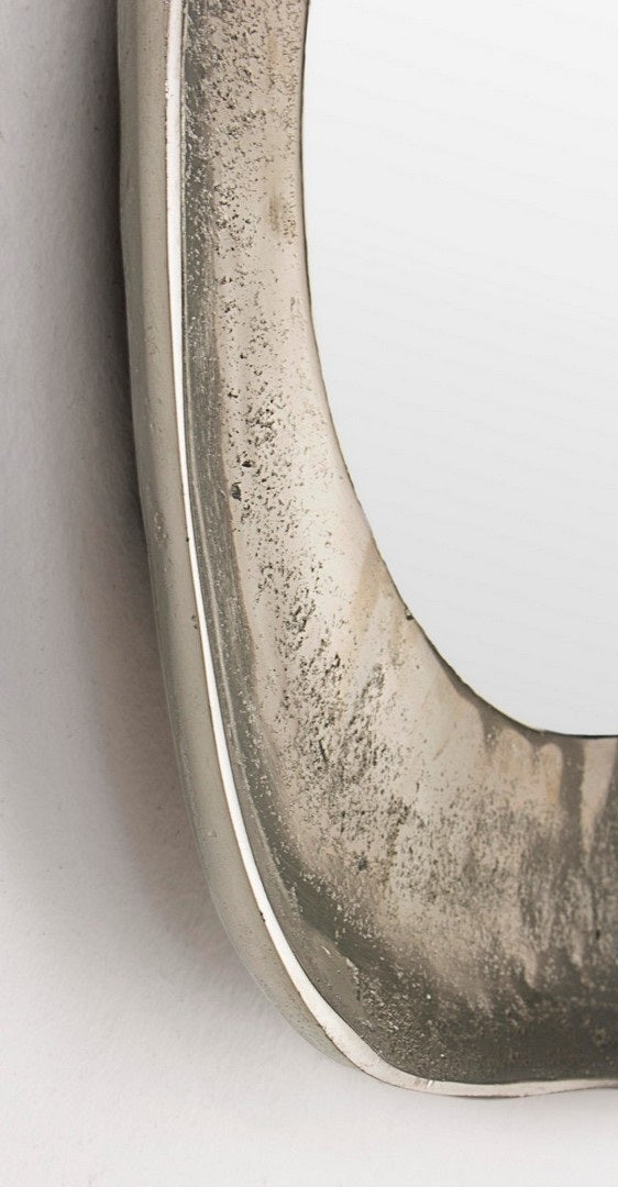 Oglindă de perete ASMITA NICKEL din aluminiu placat cu nichel, 31 x 29,5 cm