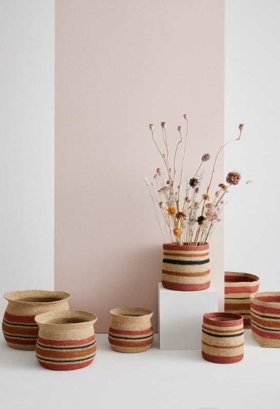 Set 3 coșuri decorative WAYLON AMPHORA SHORT din iarbă de mare, Ø20x19, Ø25x22 și Ø30x25 cm