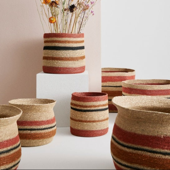 Set 3 coșuri decorative WAYLON AMPHORA SHORT din iarbă de mare, Ø20x19, Ø25x22 și Ø30x25 cm